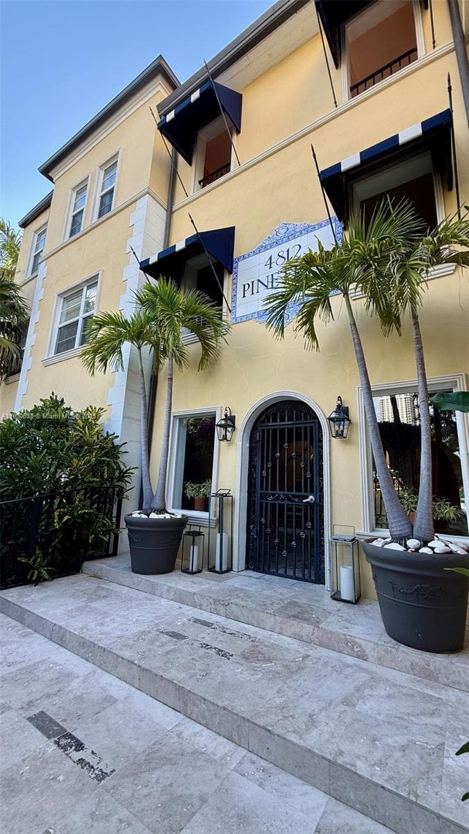 PINE TREE PLACE CONDO · #204 in Miami Beach - Photo 3