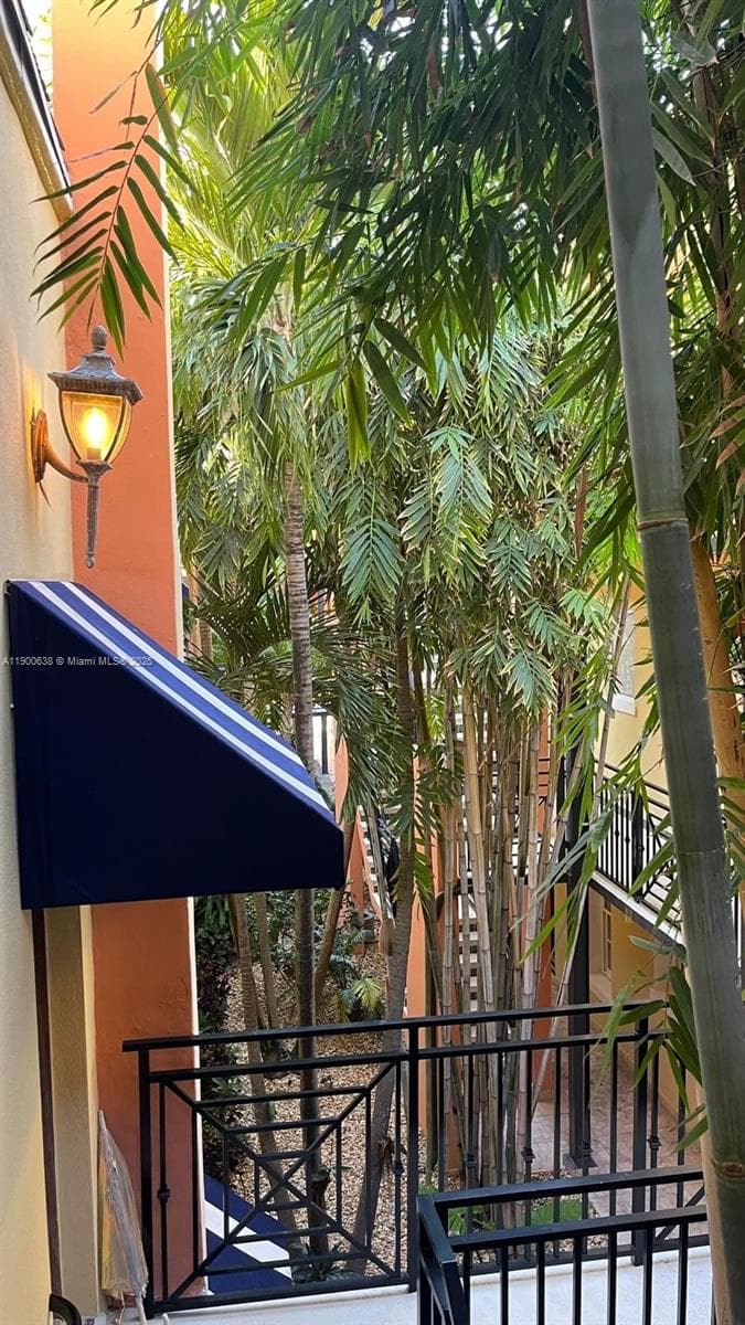 PINE TREE PLACE CONDO · #204 in Miami Beach - Photo 10