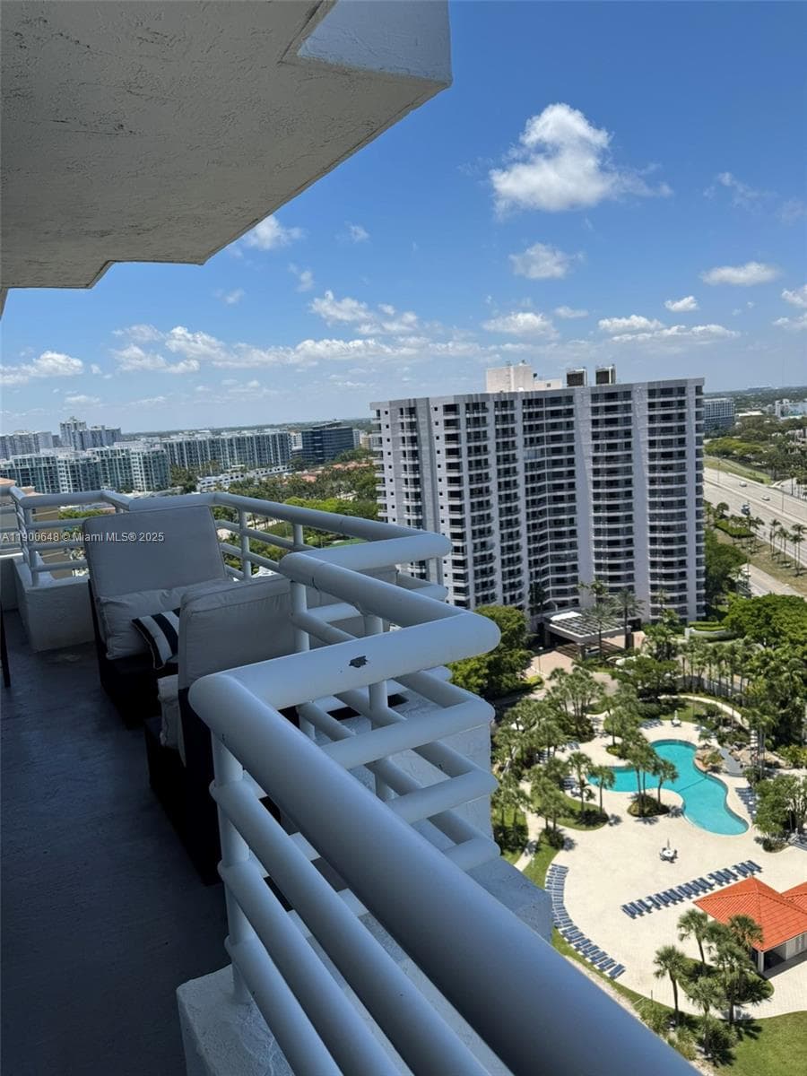 parc Central Aventura Eas · #PH01 in Aventura - Photo 23