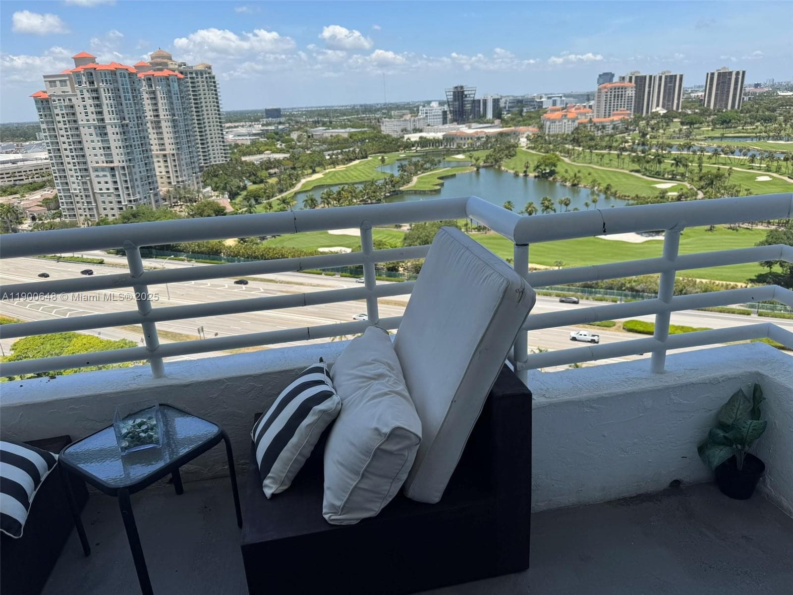 parc Central Aventura Eas · #PH01 in Aventura - Photo 16