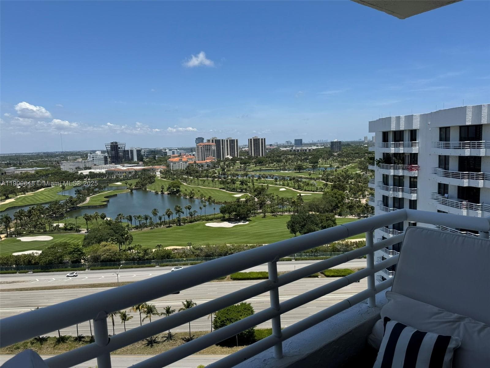 parc Central Aventura Eas · #PH01 in Aventura - Photo 21
