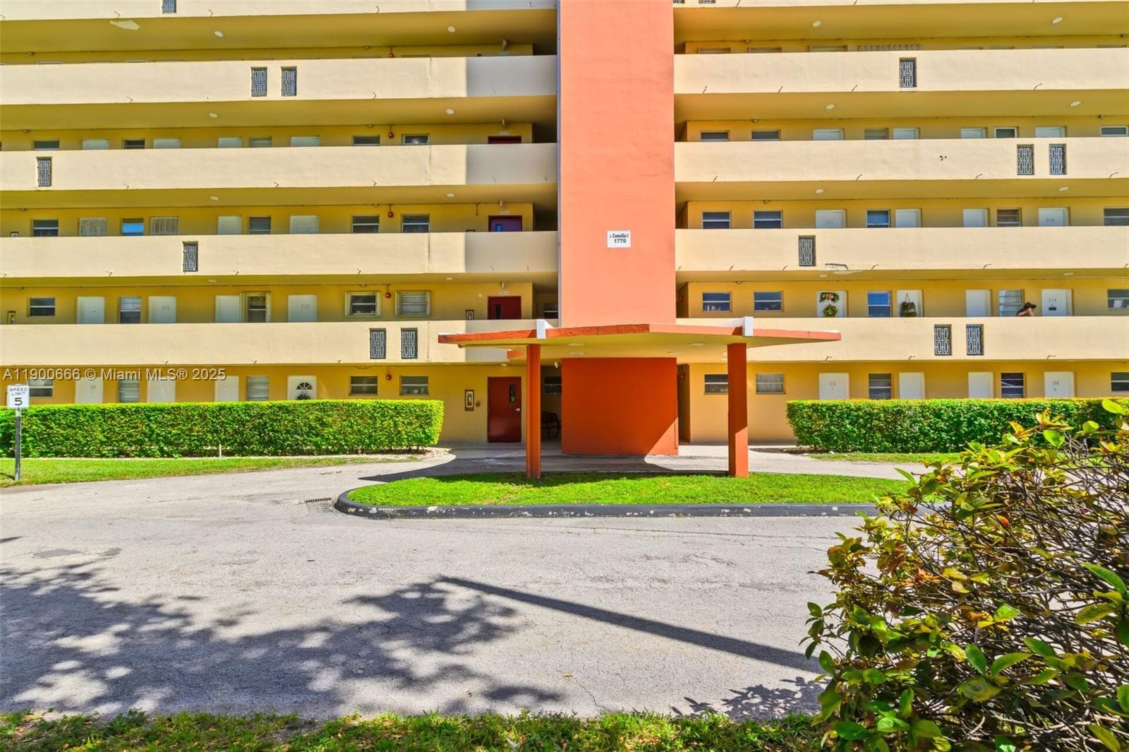 JADE WINDS GROUP - · #508-1 in Miami - Photo 13