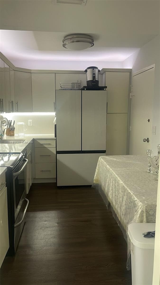 LONGWOOD TOWERS CONDO · #503 in Bay Harbor Islands - Photo 10