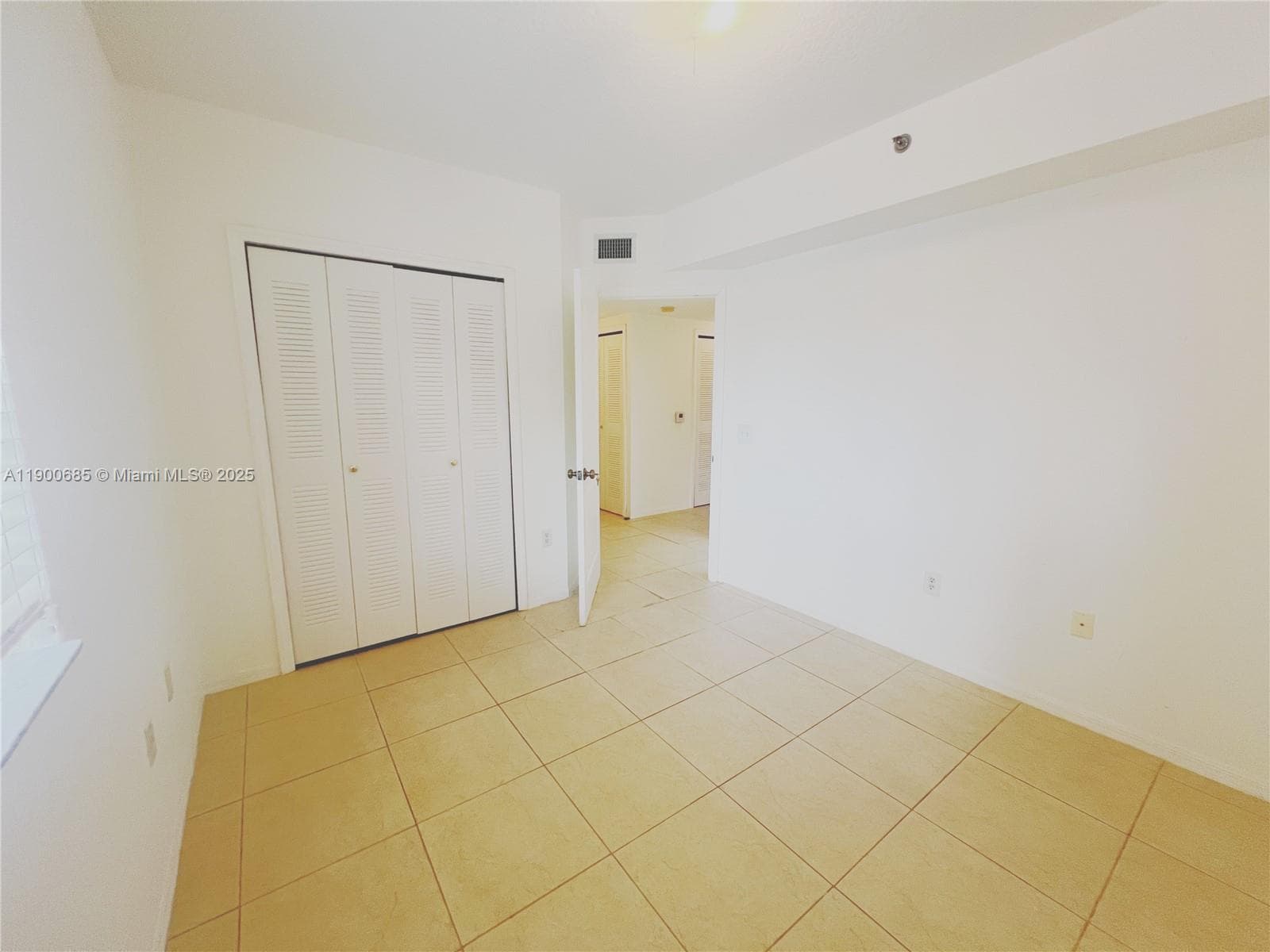 KEYSTONE COURTS CONDO · #W206 in Miami - Photo 23