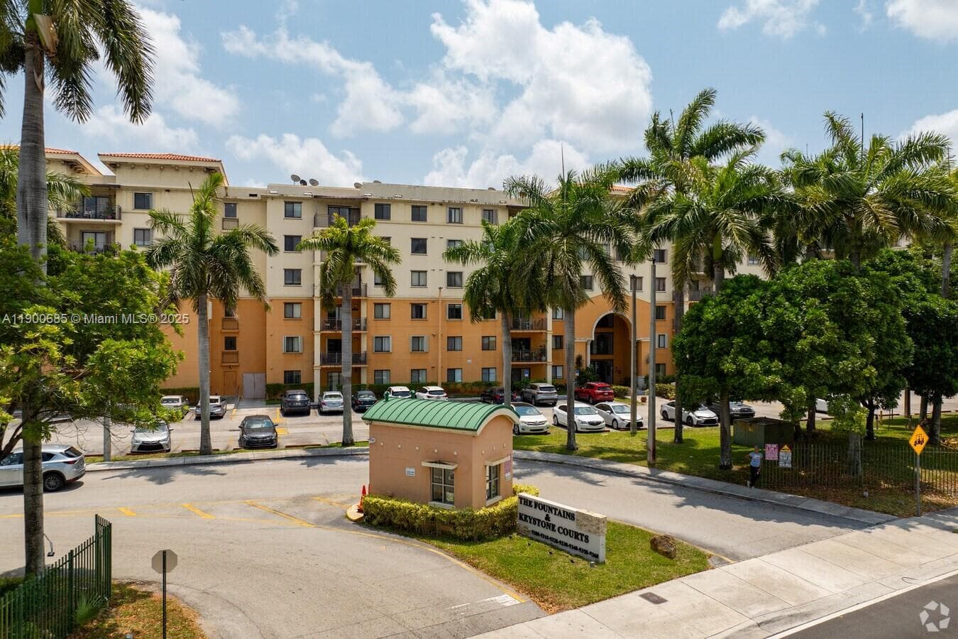 KEYSTONE COURTS CONDO · #W206 in Miami - Photo 32