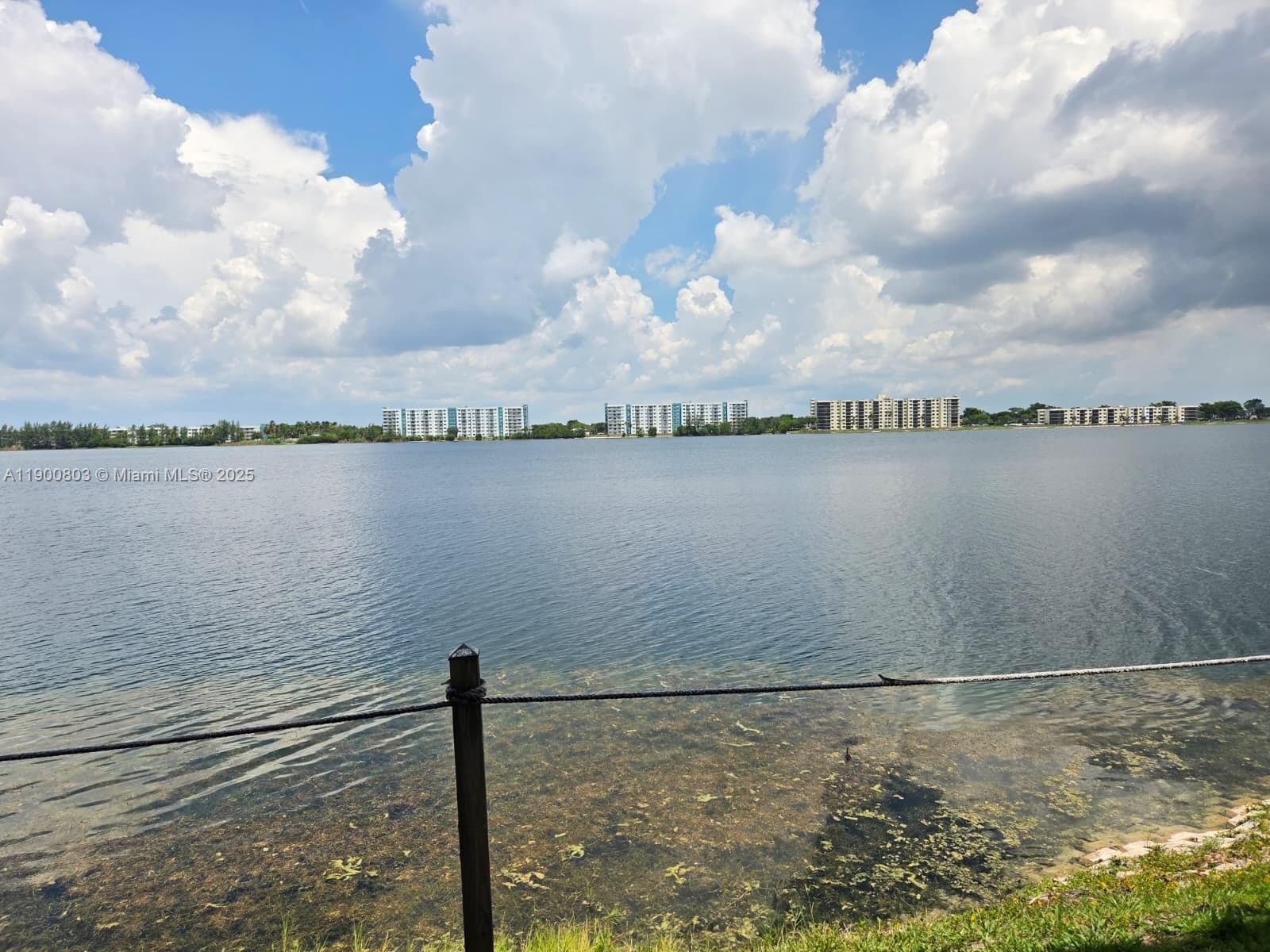 LAKE EMERALD · #109 in Oakland Park - Photo 16