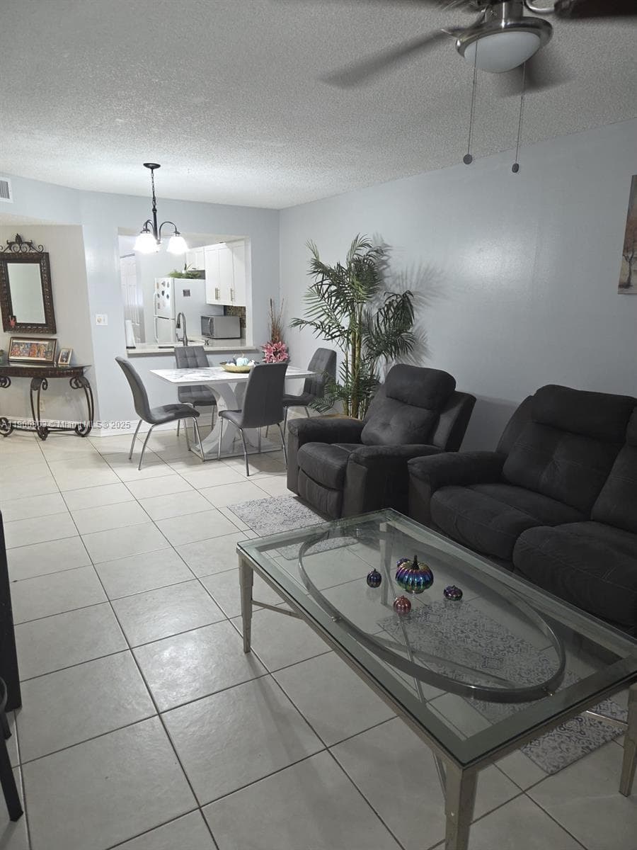 LAKE EMERALD · #109 in Oakland Park - Photo 7