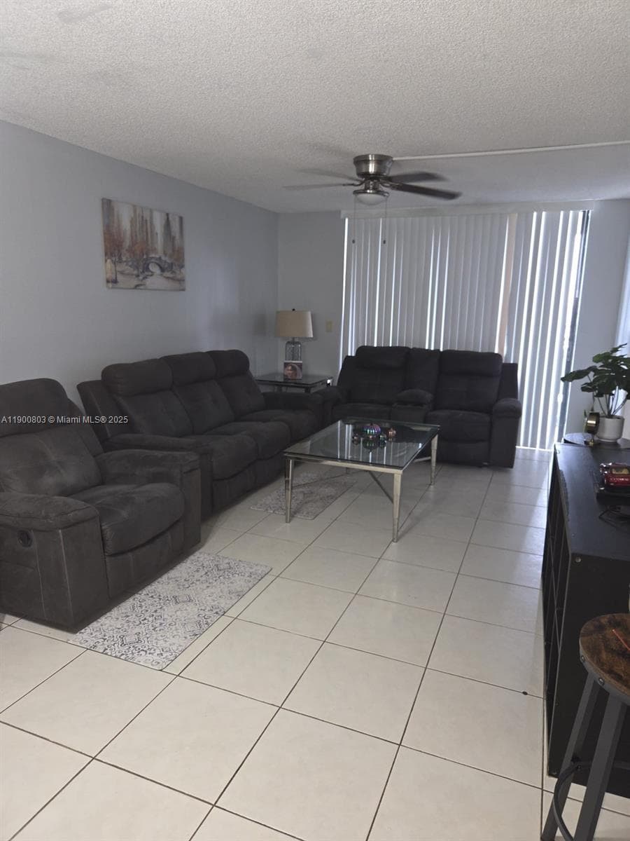 LAKE EMERALD · #109 in Oakland Park - Photo 8