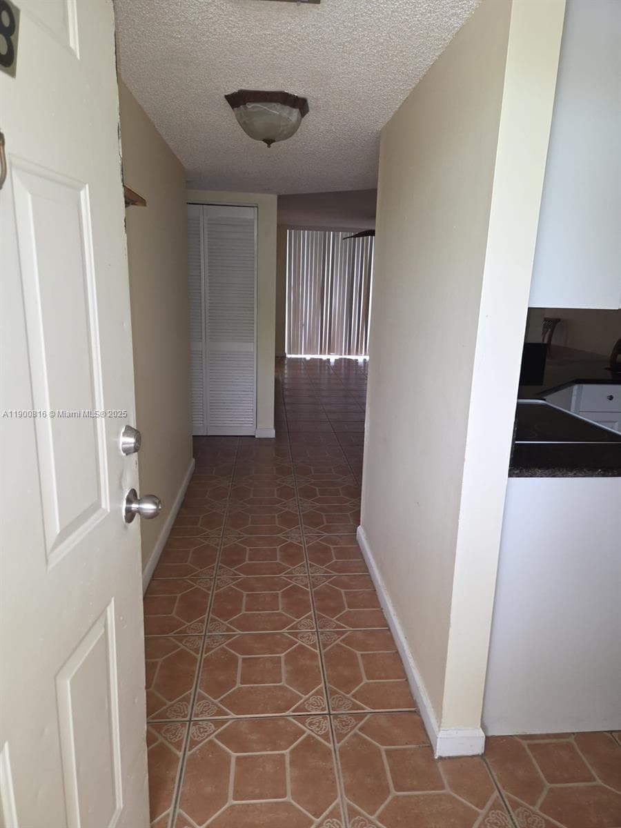LAKE EMERALD · #108 in Oakland Park - Photo 16
