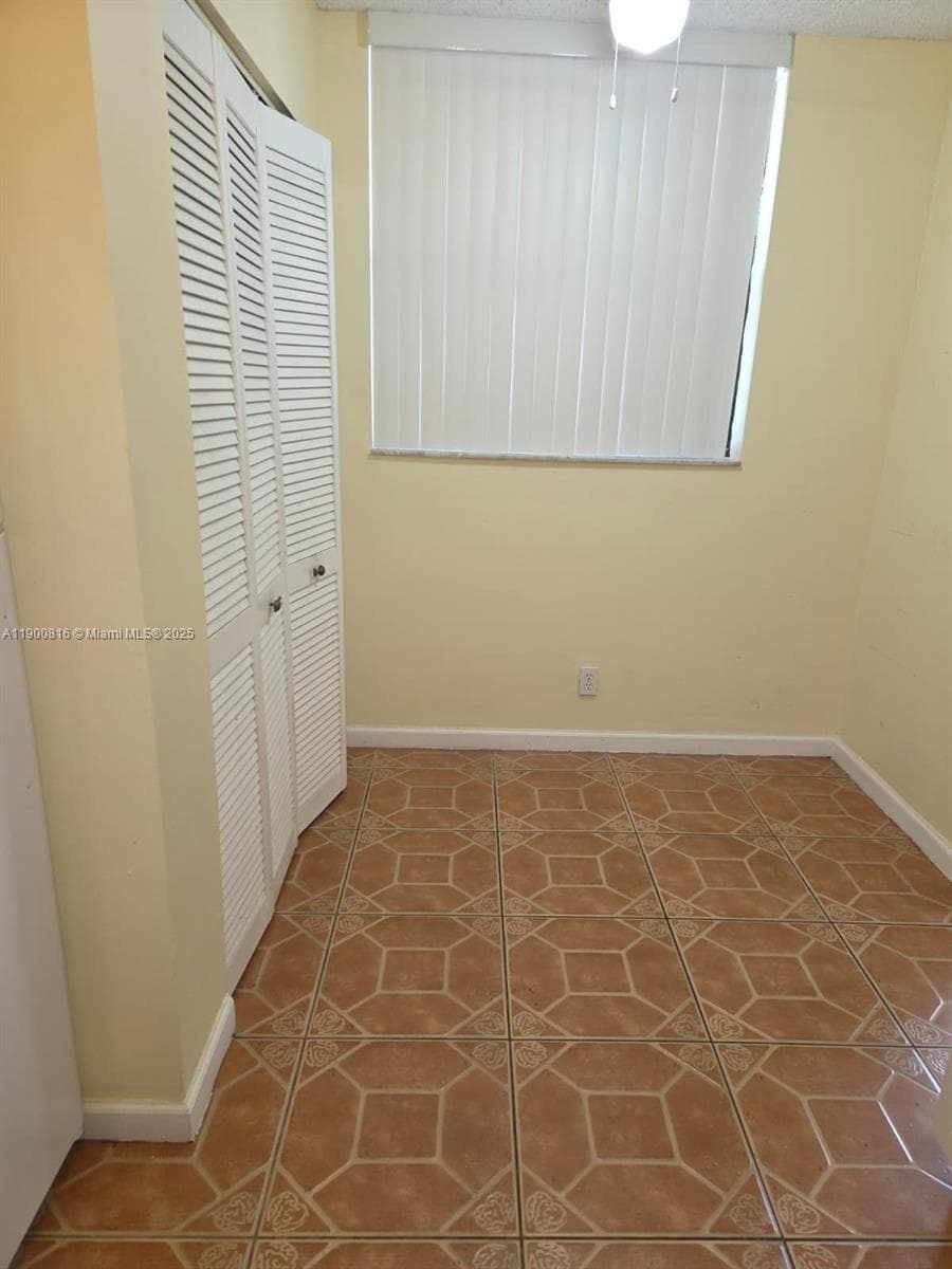 LAKE EMERALD · #108 in Oakland Park - Photo 14