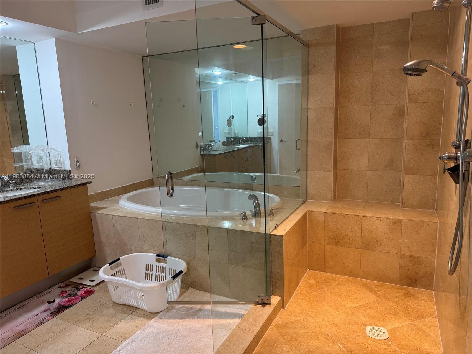 Beach Club Tower 2 · #3303 in Hallandale Beach - Photo 13