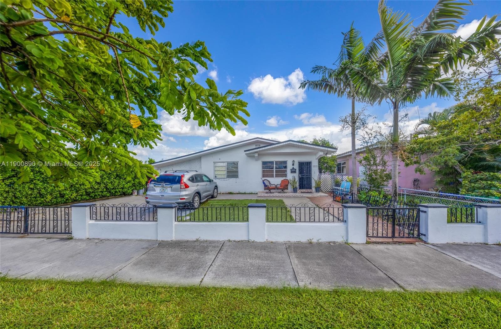 1515 NW 33rd Ave photo 2