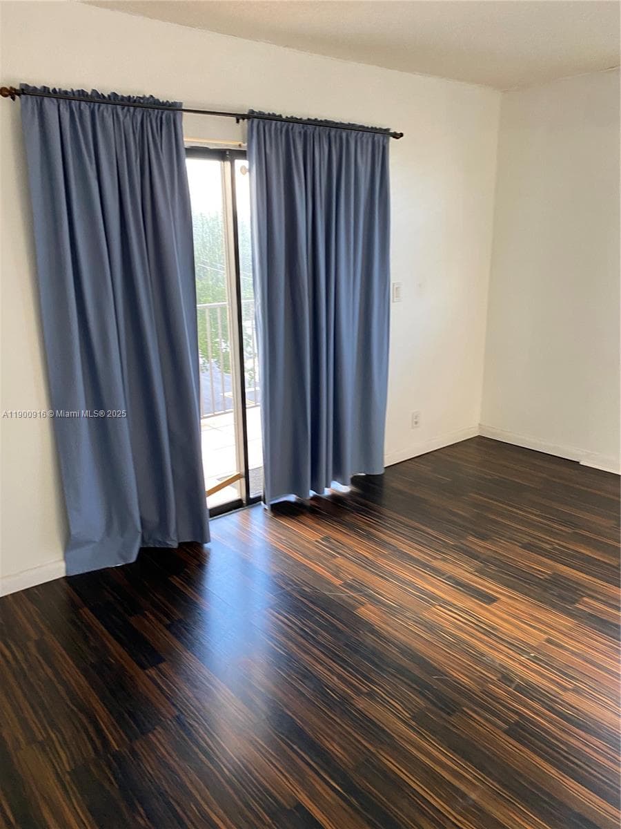Golden isles Lakes Condo · #3D in Hallandale Beach - Photo 6
