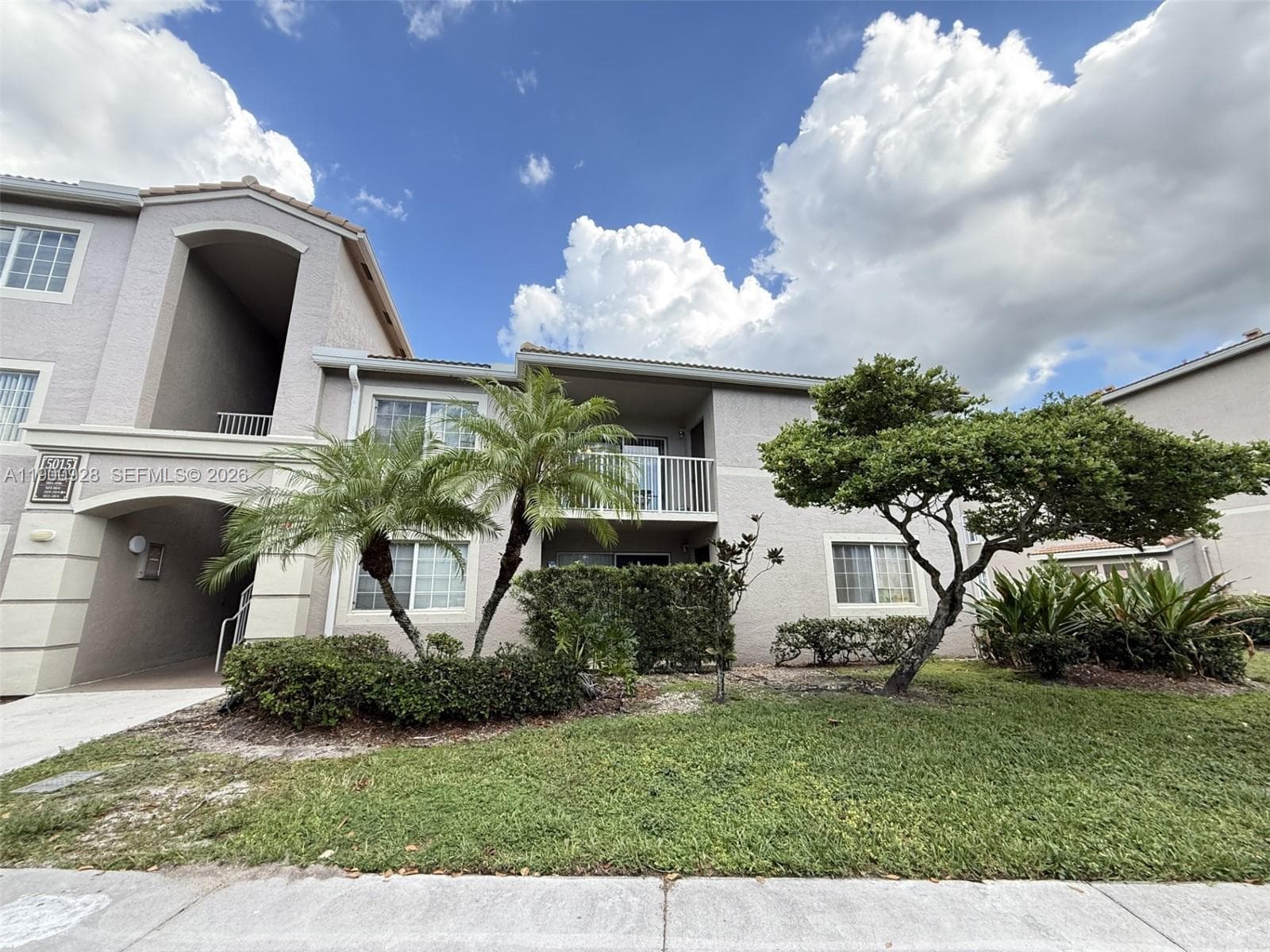 Evergreen Lakes Condo · #207 in Coconut Creek - Photo 1