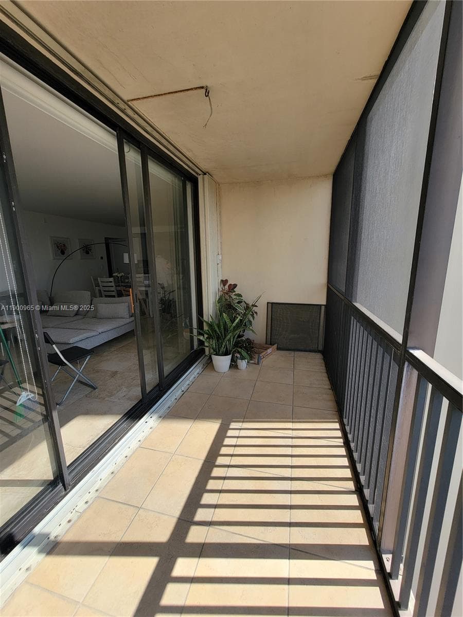 CORONADO CONDO · #539 in Aventura - Photo 12