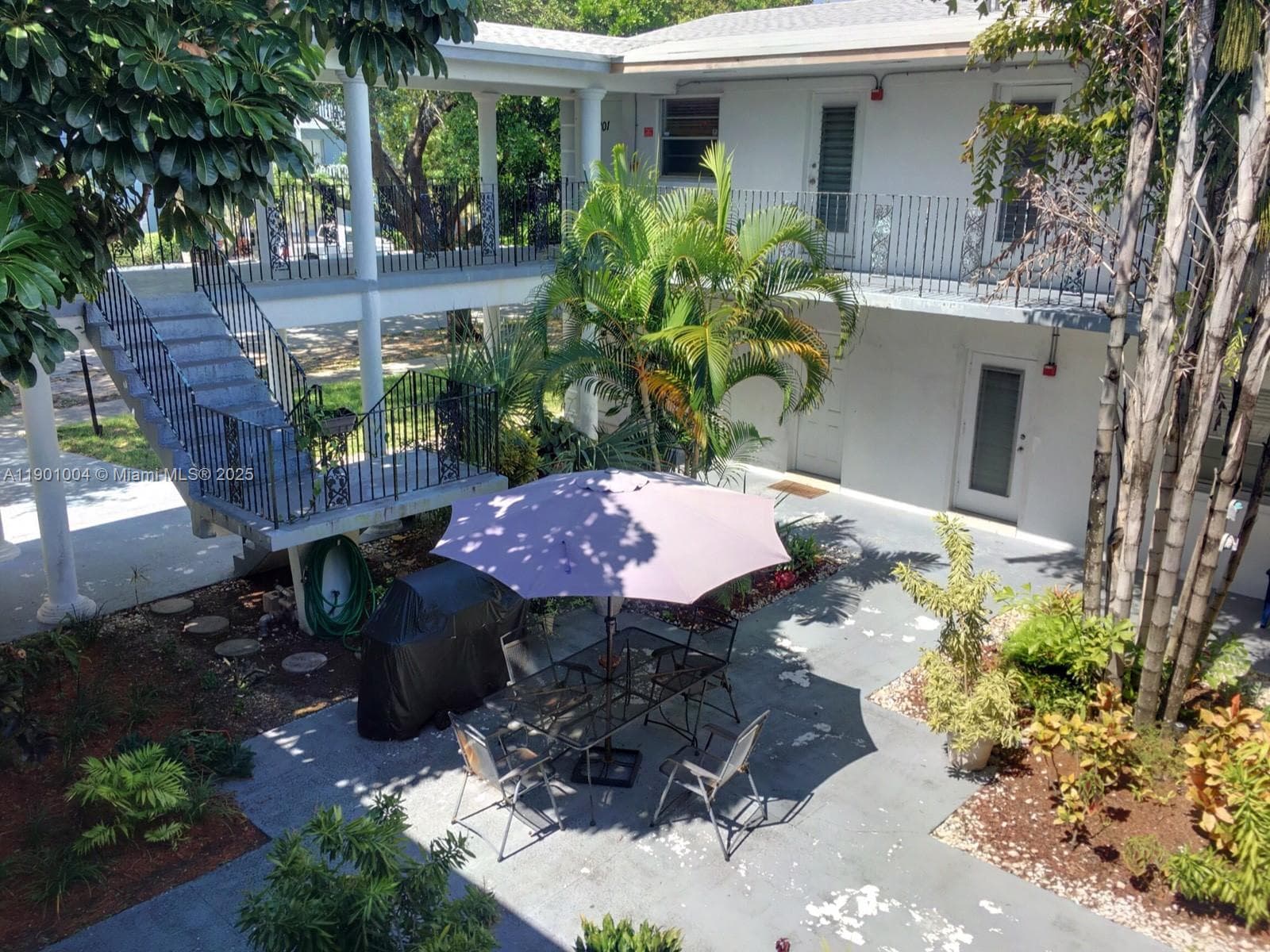 JACKSON ARMS APT CONDO · #104 in Hollywood - Photo 13