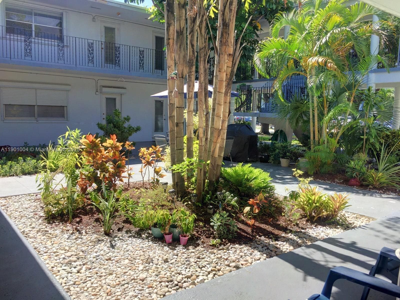 JACKSON ARMS APT CONDO · #104 in Hollywood - Photo 16