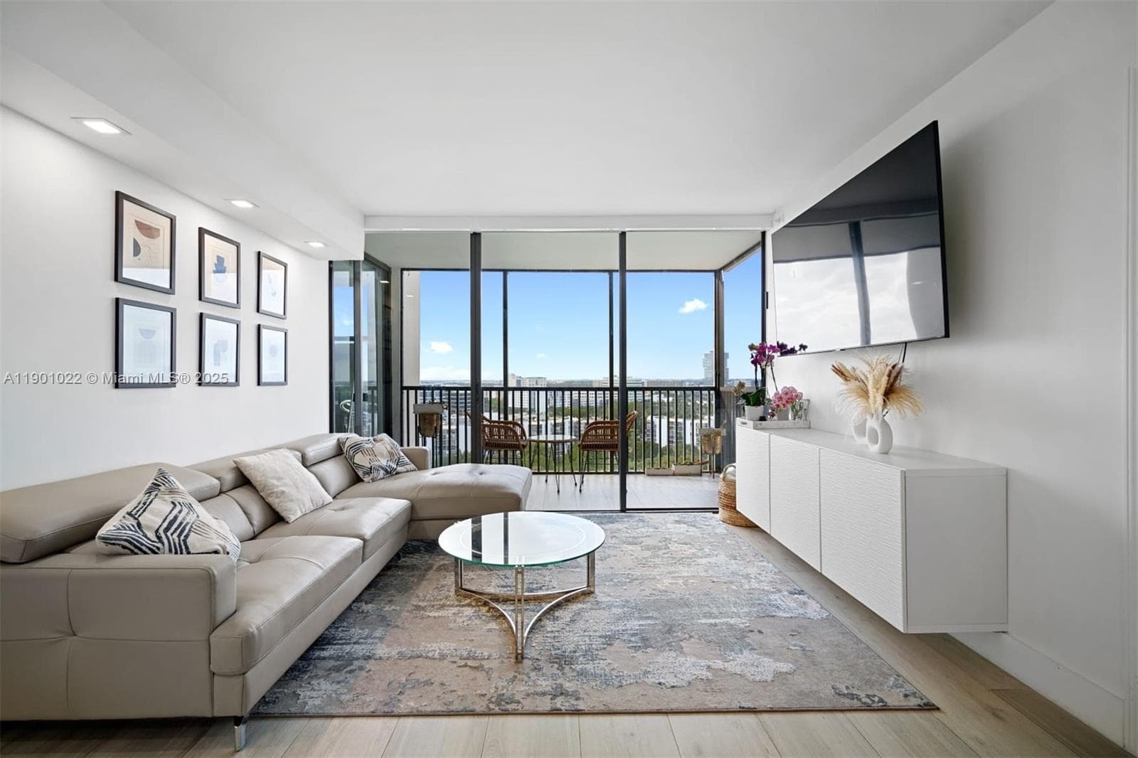 CORONADO CONDO- TOWER II · #1822 in Aventura - Photo 2