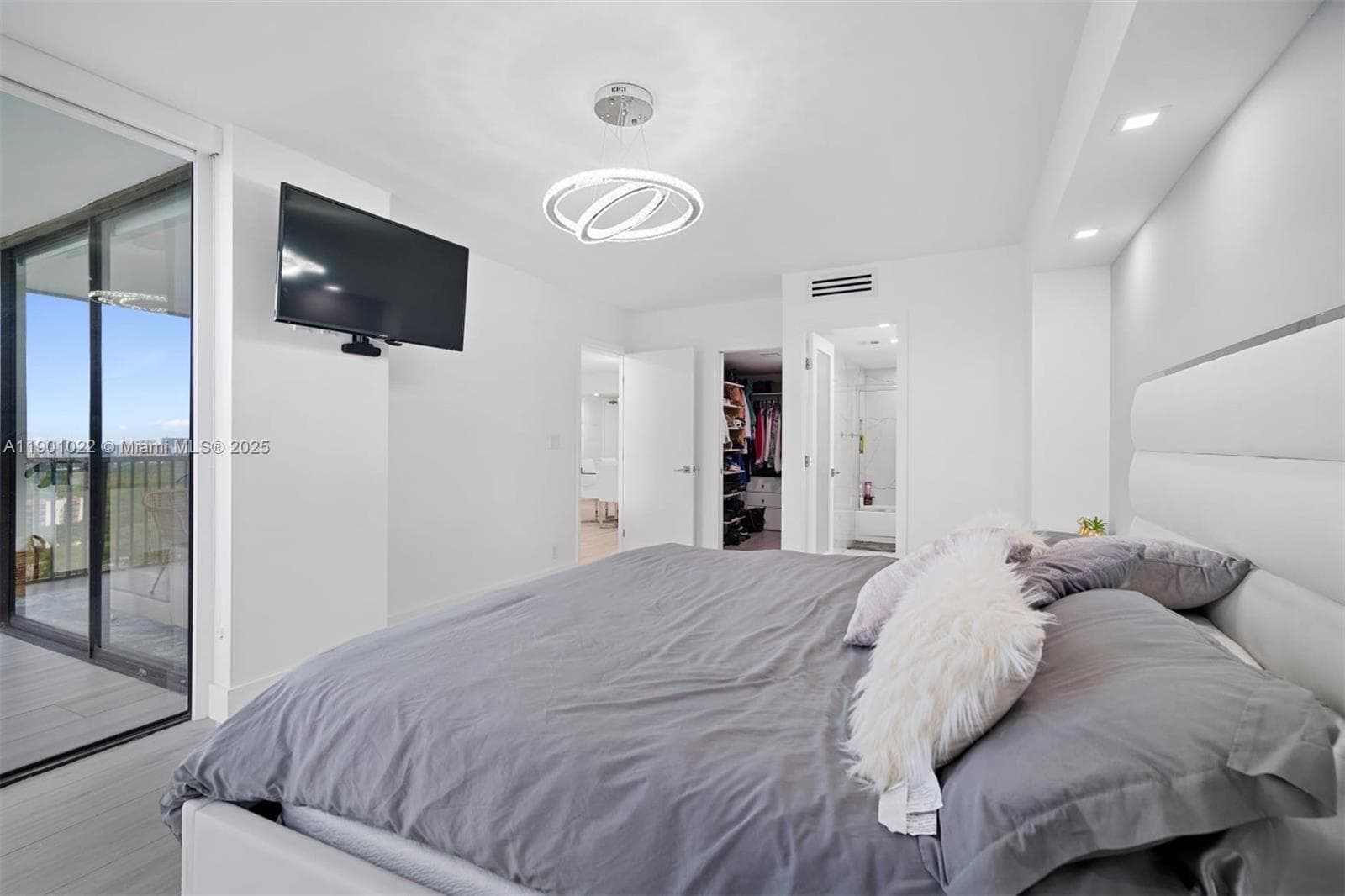 CORONADO CONDO- TOWER II · #1822 in Aventura - Photo 14