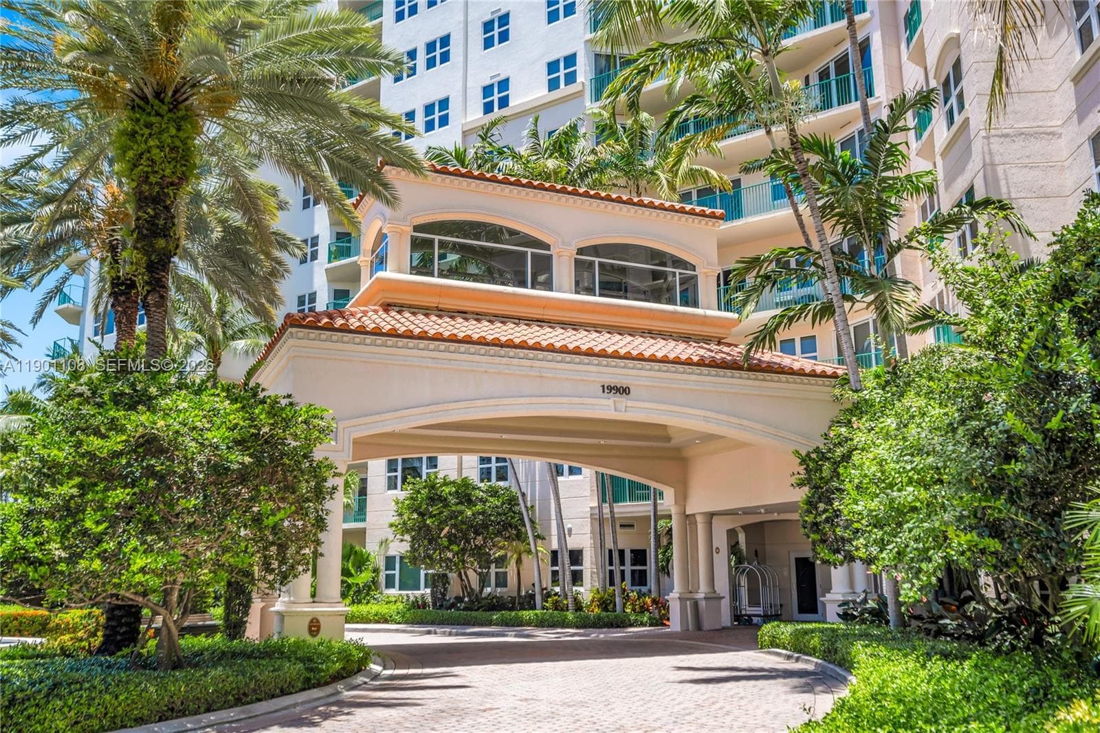 TURNBERRY VILLAGE SO TOWE · #1003 in Aventura - Photo 2