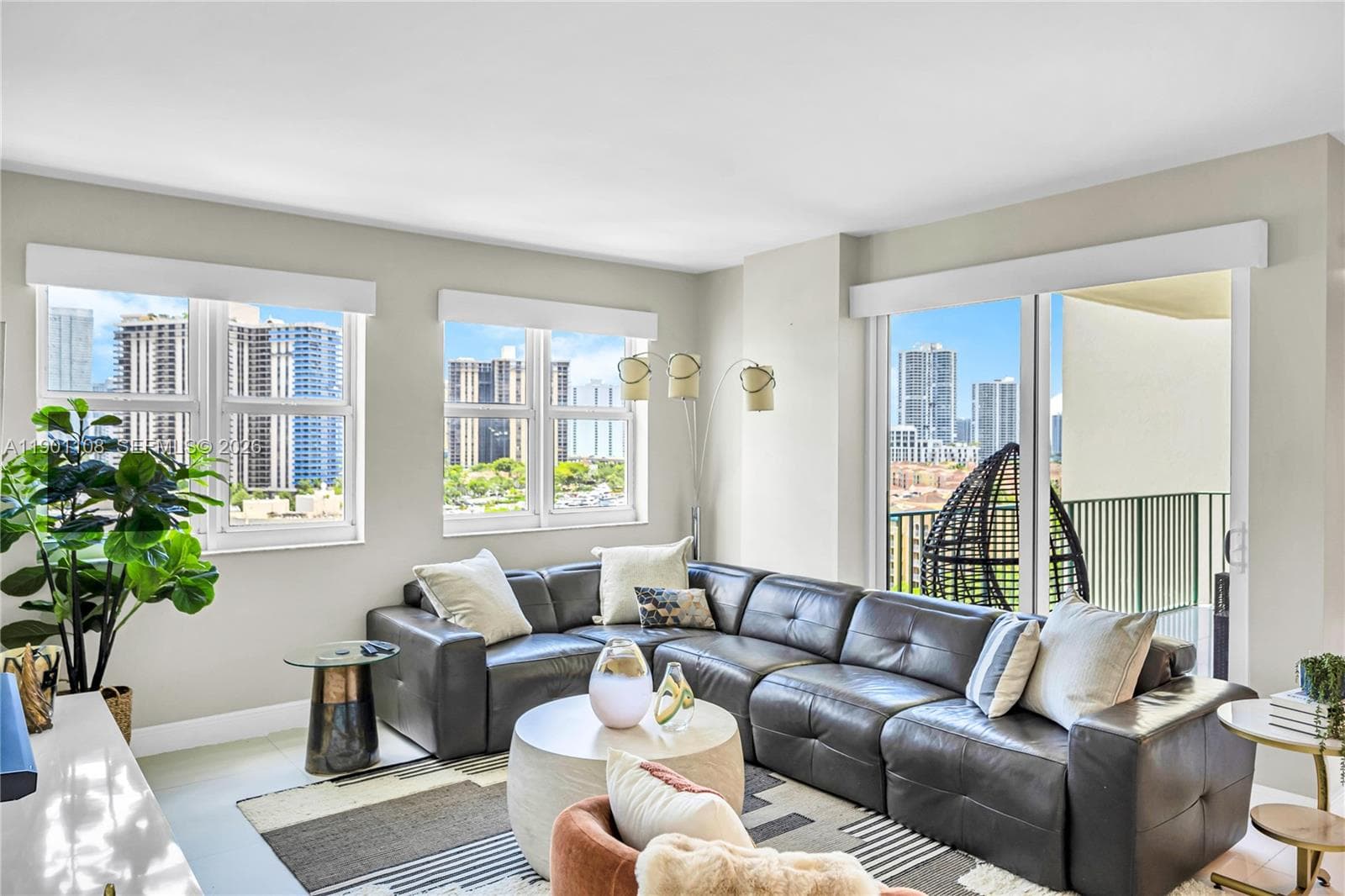 TURNBERRY VILLAGE SO TOWE · #1003 in Aventura - Photo 3