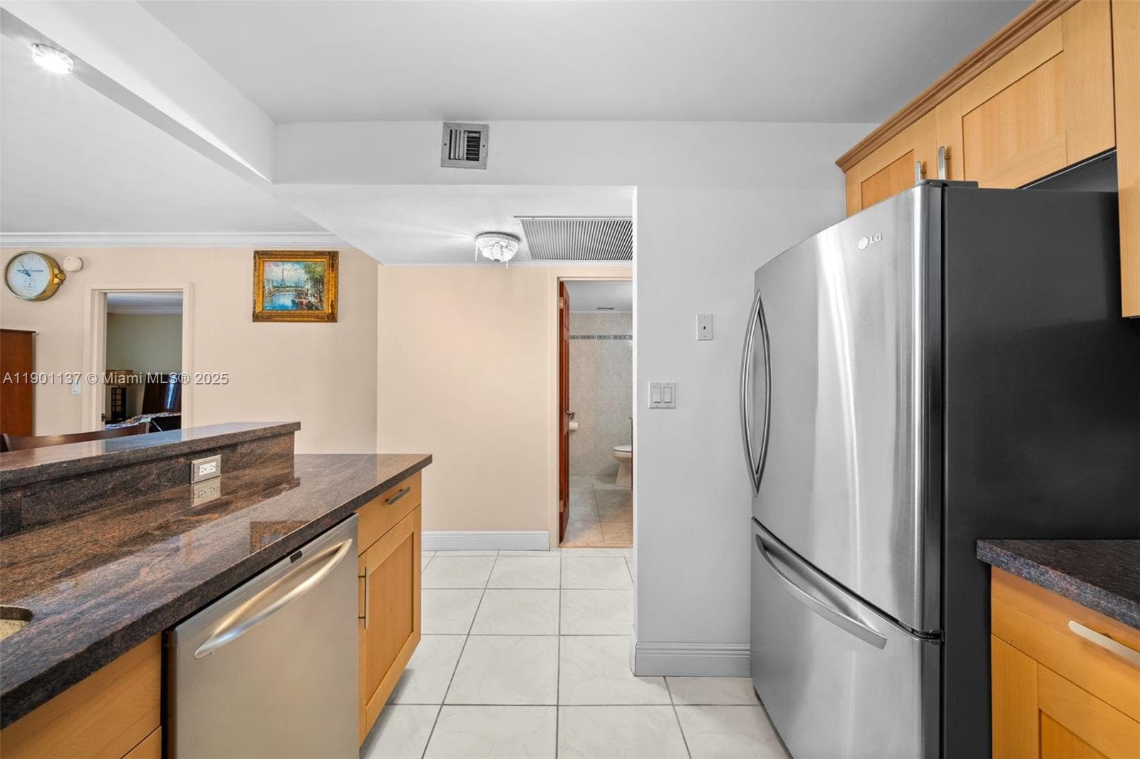 Parker Plaza · #1701 in Hallandale Beach - Photo 3