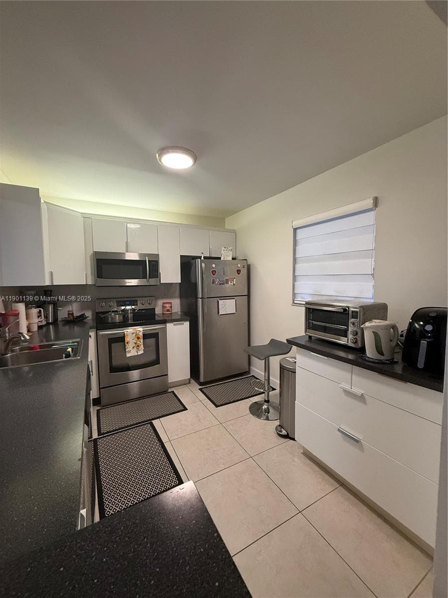 SOMERSET AT LAUDERDALE LA · #202L in Lauderdale Lakes - Photo 8