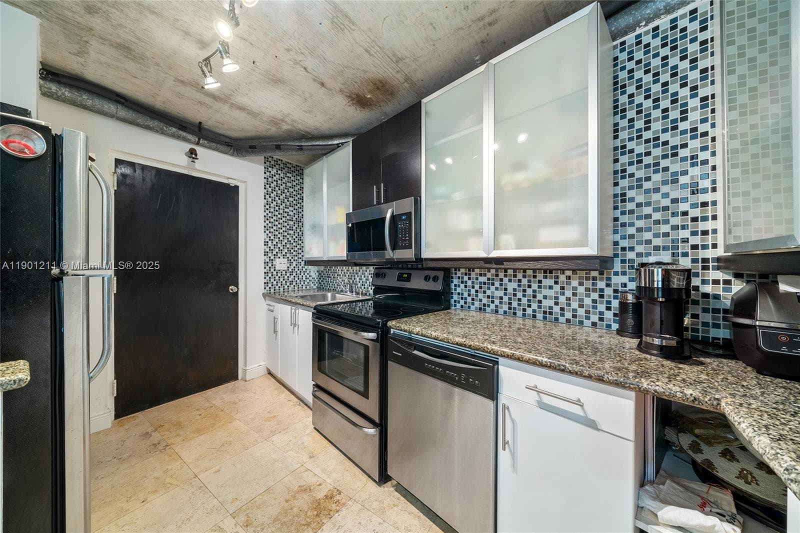 THE FLATS AT MORNINGSIDE · #301 in Miami - Photo 13