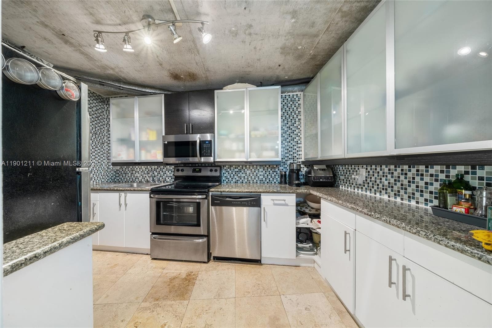 THE FLATS AT MORNINGSIDE · #301 in Miami - Photo 12