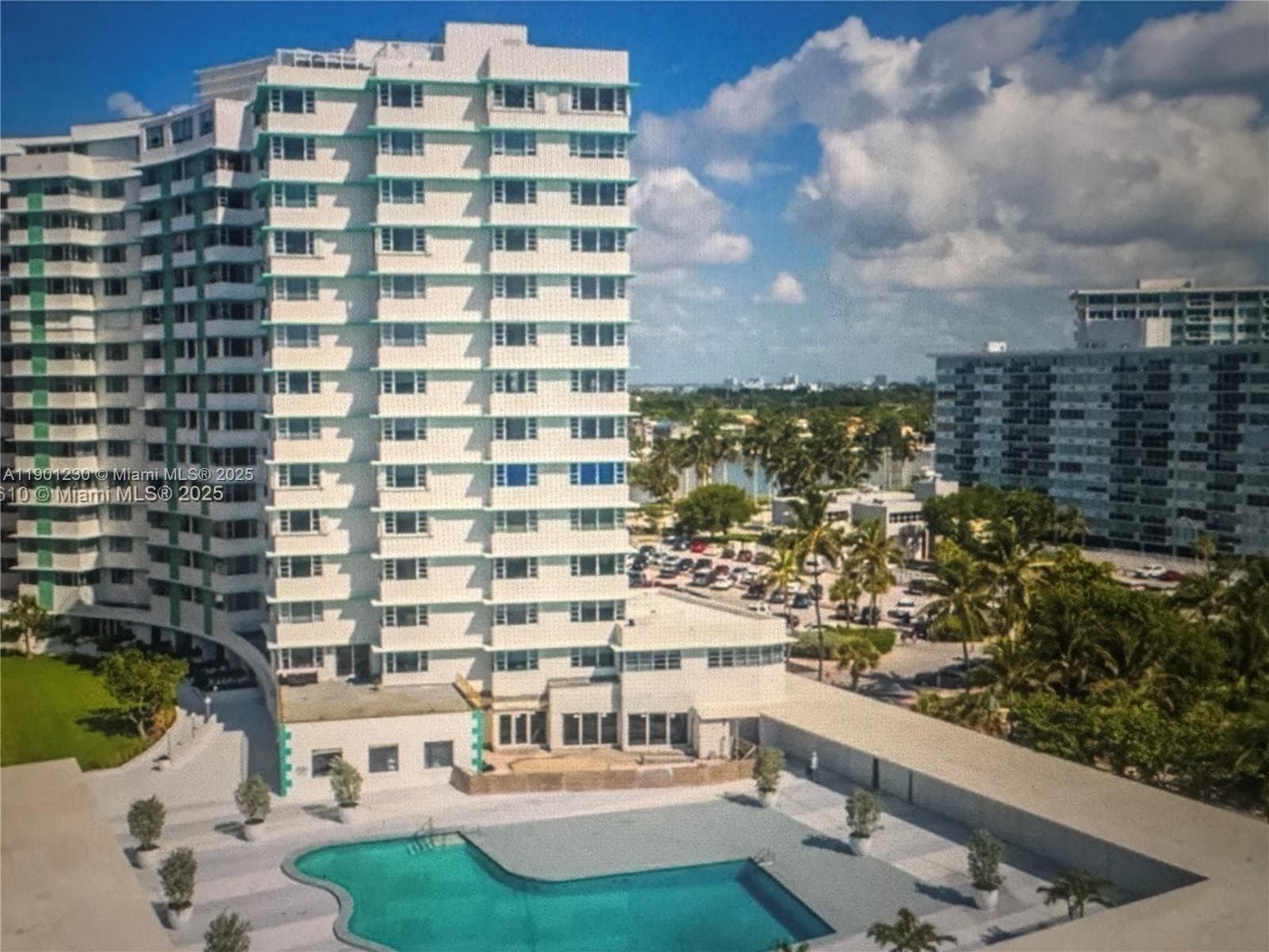 IMPERIAL HOUSE CONDO · #11B in Miami Beach - Photo 1
