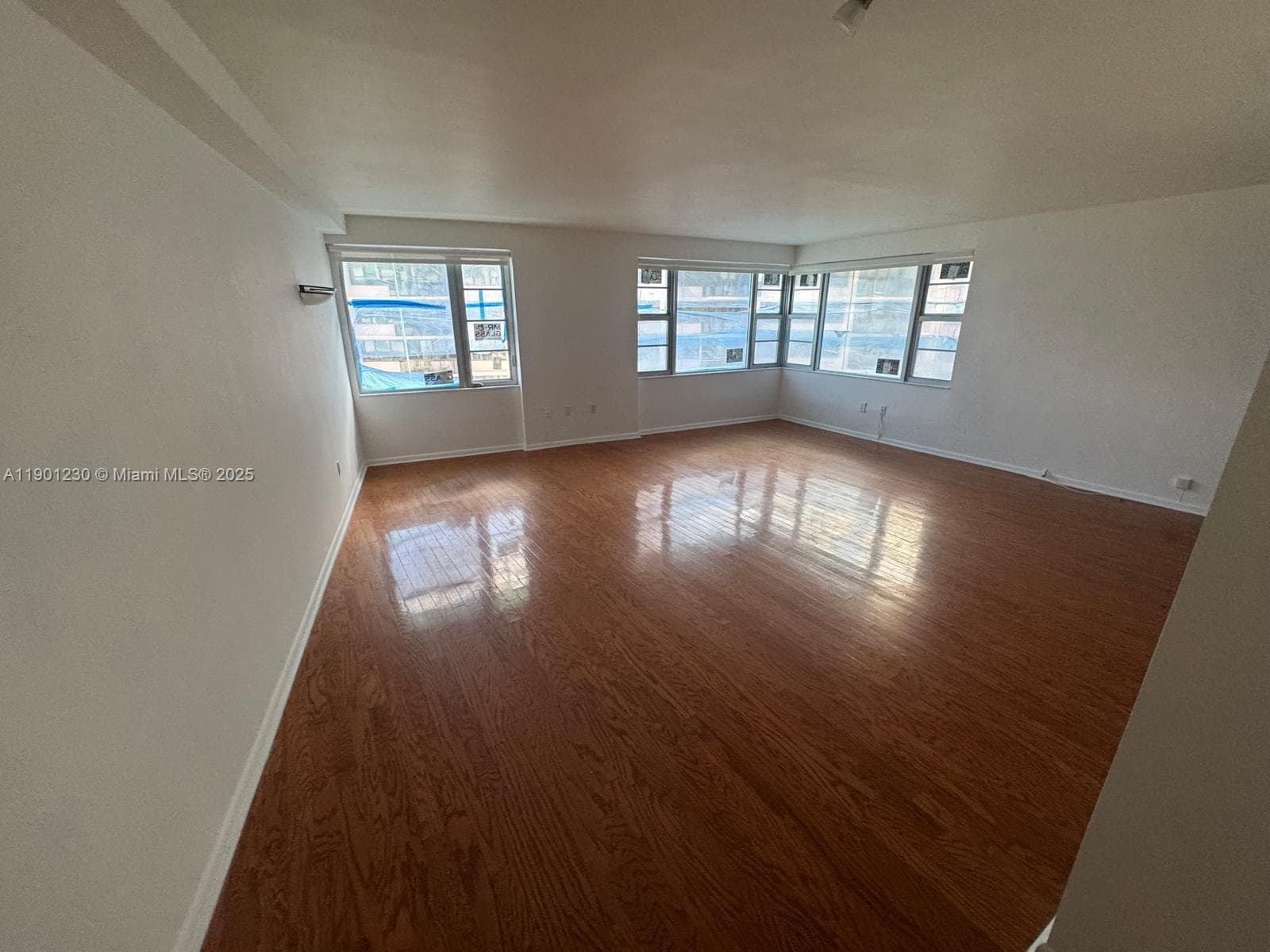IMPERIAL HOUSE CONDO · #11B in Miami Beach - Photo 4