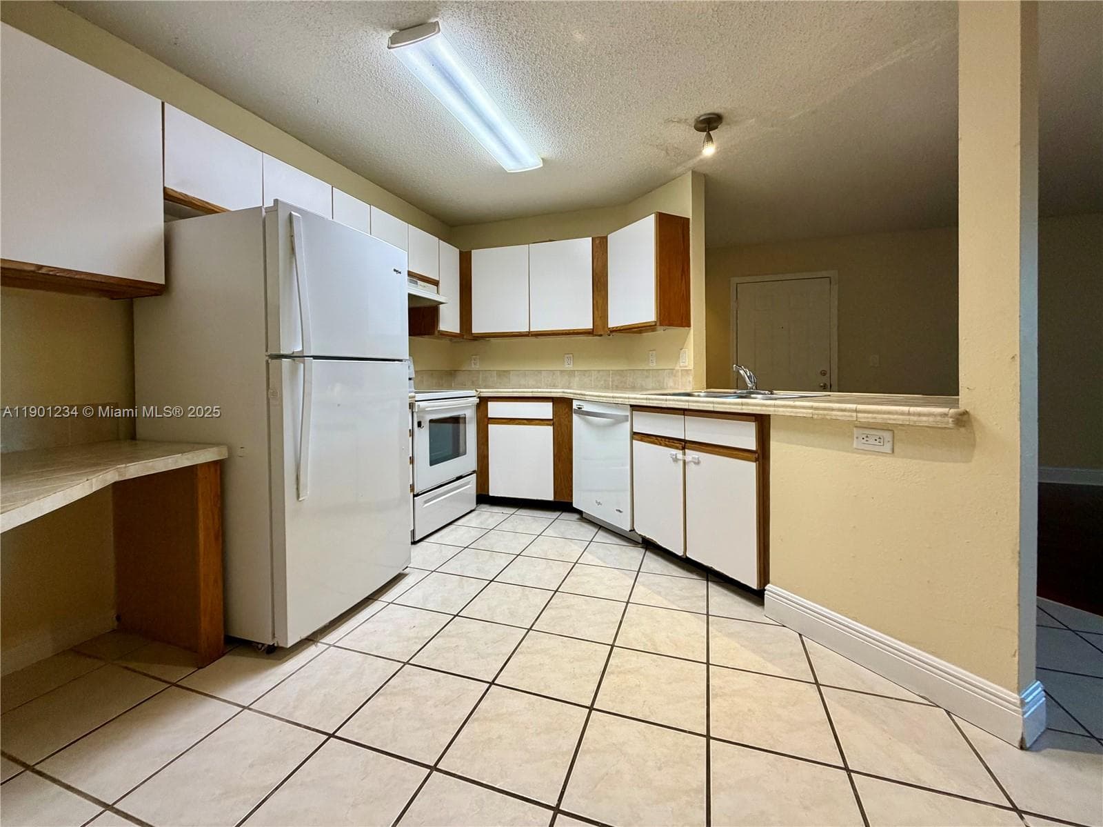 Windward Lakes · #F101 in Pompano Beach - Photo 6