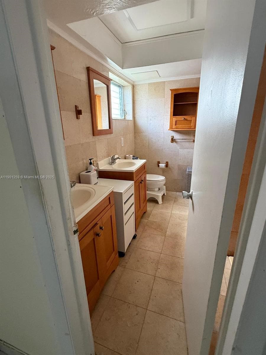 Sutton House · #9 in North Miami - Photo 8