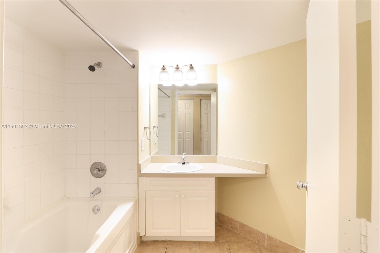 LAS OLAS BY THE RIVER CON · #2411 in Fort Lauderdale - Photo 39