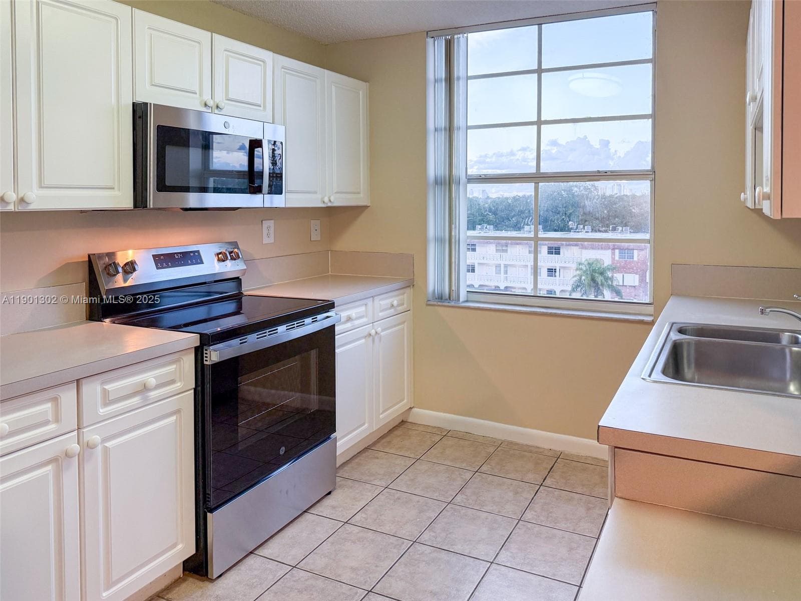 LAS OLAS BY THE RIVER CON · #2411 in Fort Lauderdale - Photo 29