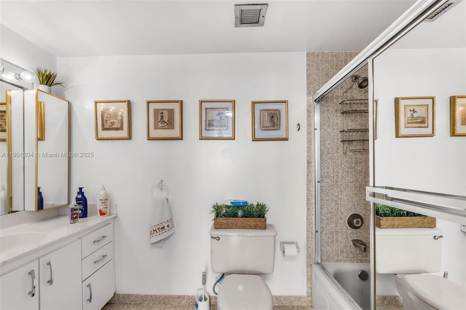 Hillcrest East · #812 in Hollywood - Photo 17