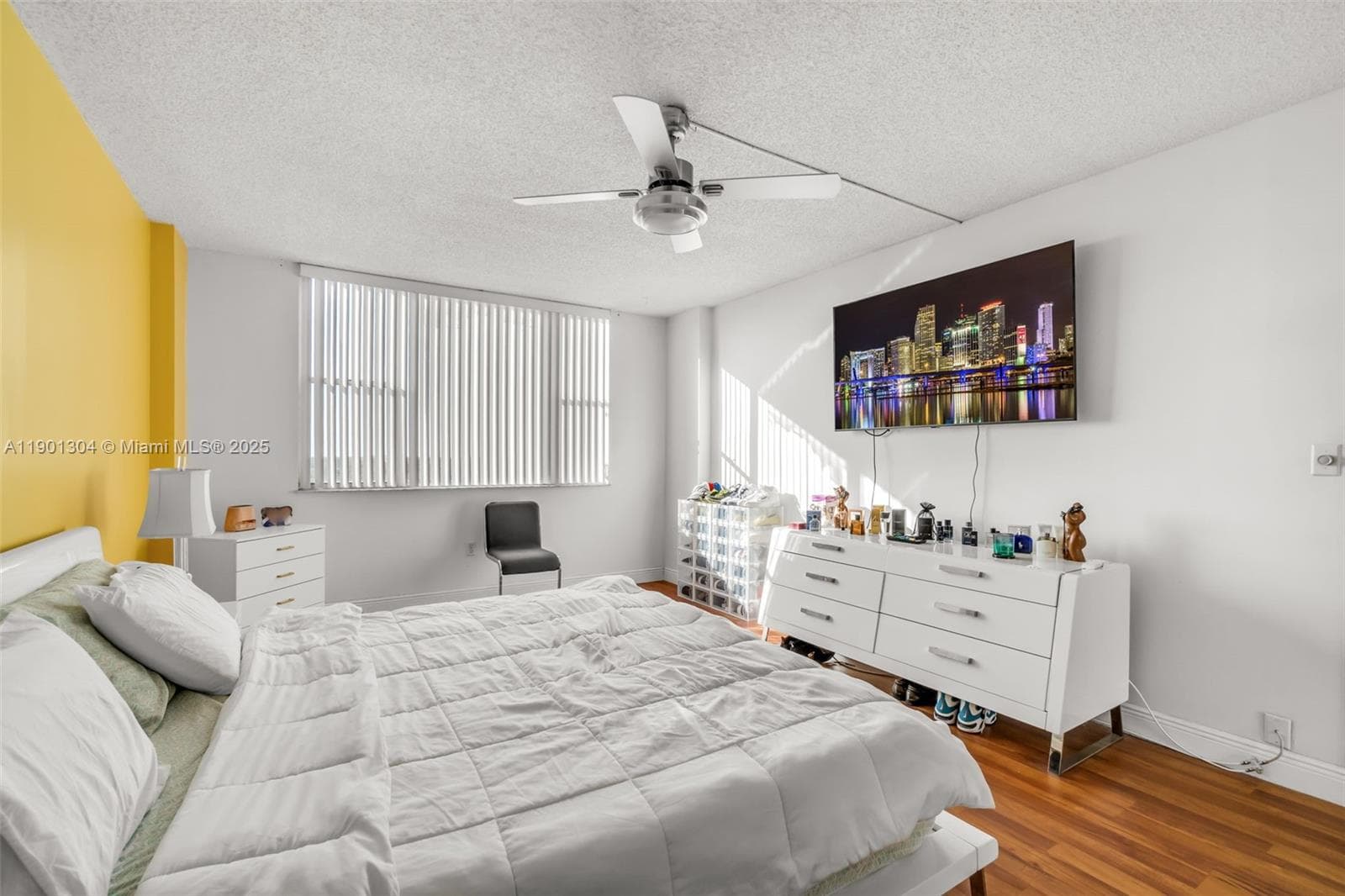 Hillcrest East · #812 in Hollywood - Photo 15