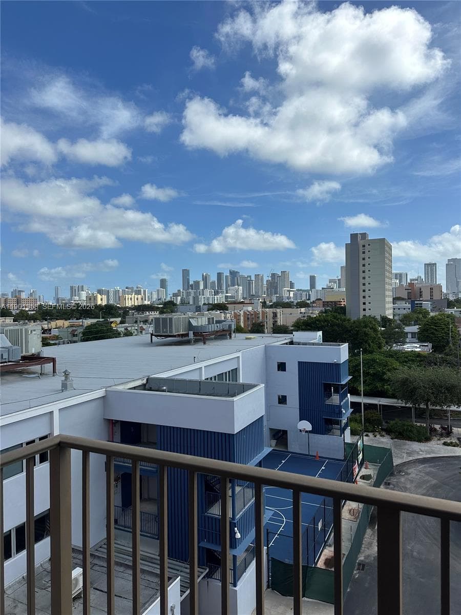 Presidential Corners · #519-B in Miami - Photo 2