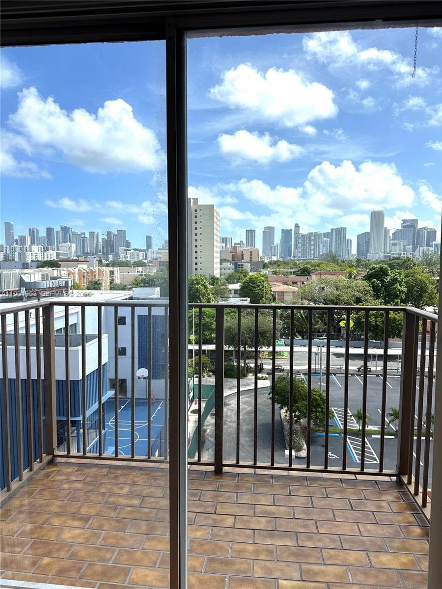 Presidential Corners · #519-B in Miami - Photo 14