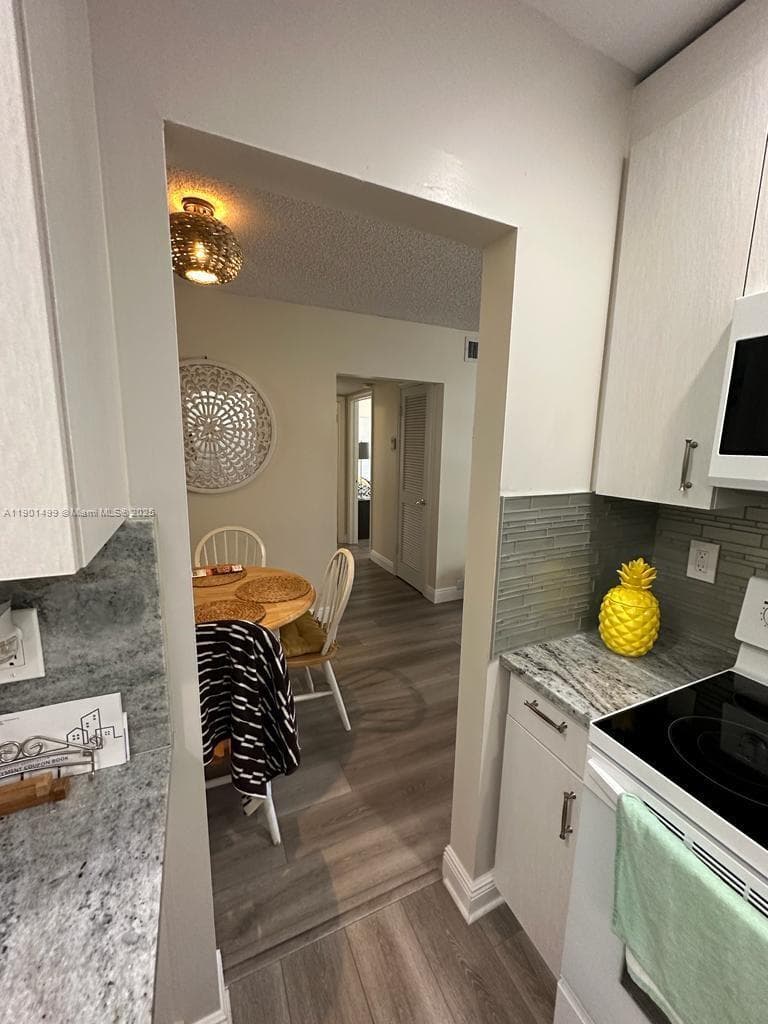 IMPERIAL POINT COLONNADES · #2322 in Fort Lauderdale - Photo 3