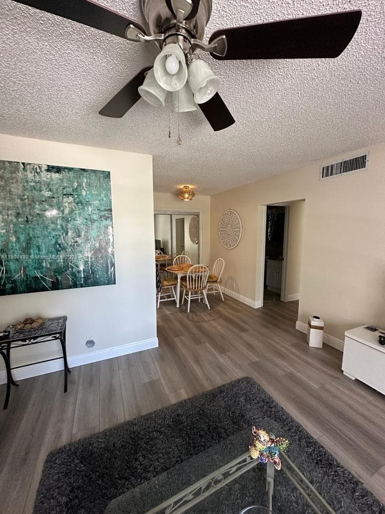 IMPERIAL POINT COLONNADES · #2322 in Fort Lauderdale - Photo 4