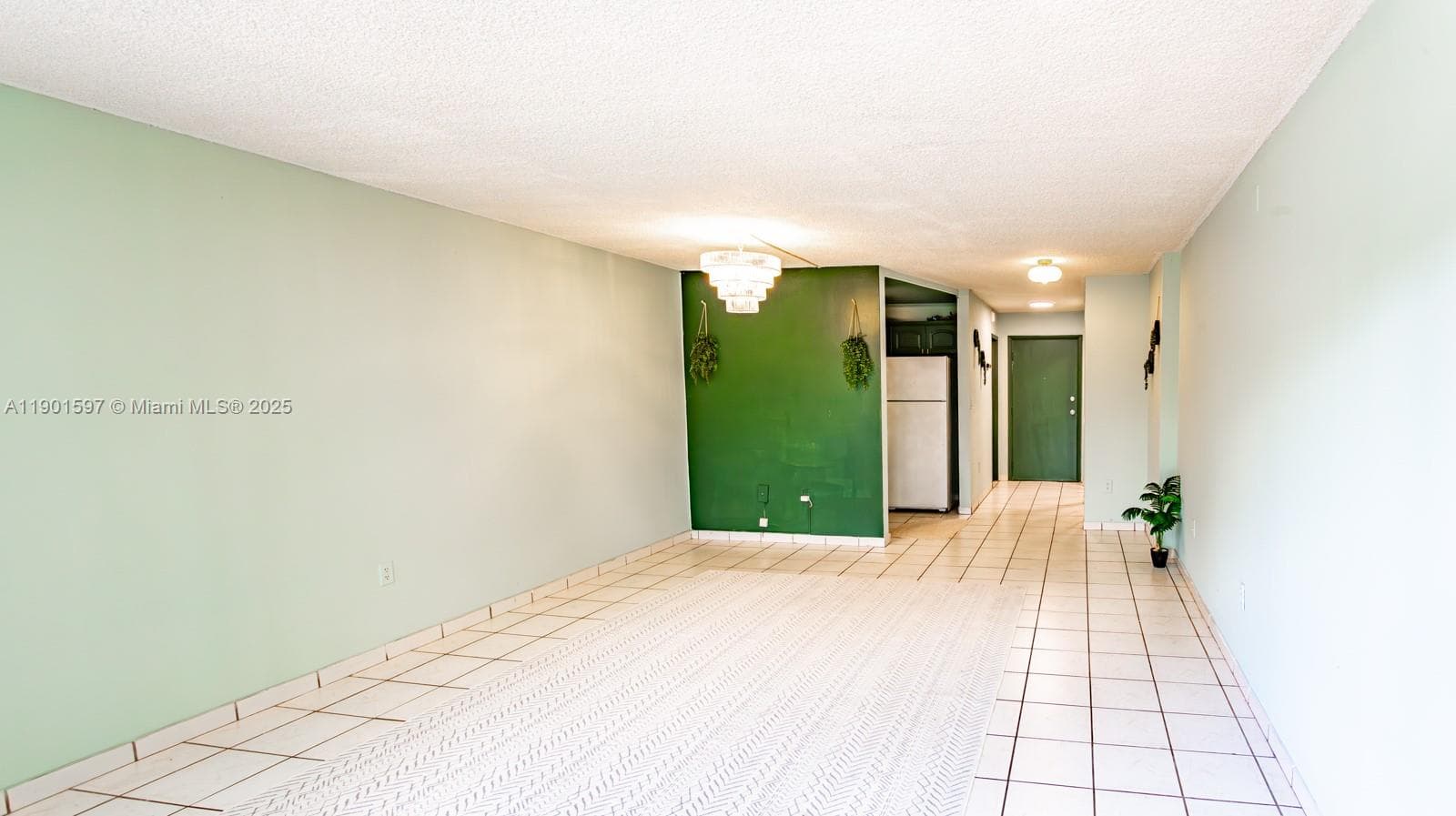 CARLYLE PLAZA CONDO · #205 in Miami Beach - Photo 6