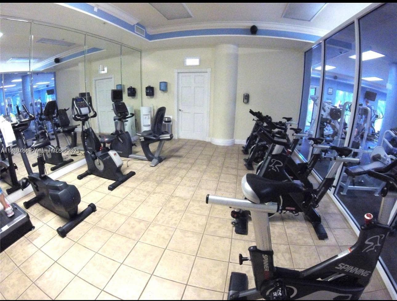 BLUE LAGOON CONDO · #710 in Miami - Photo 20