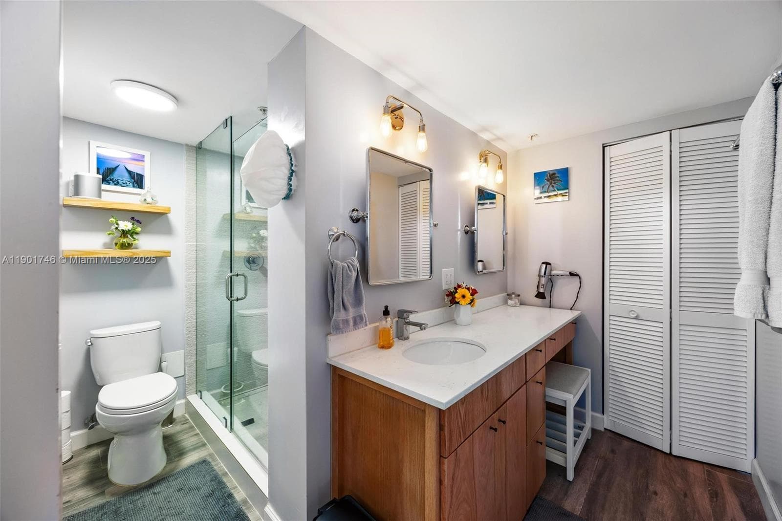 En suite bathroom for bedroom 1
