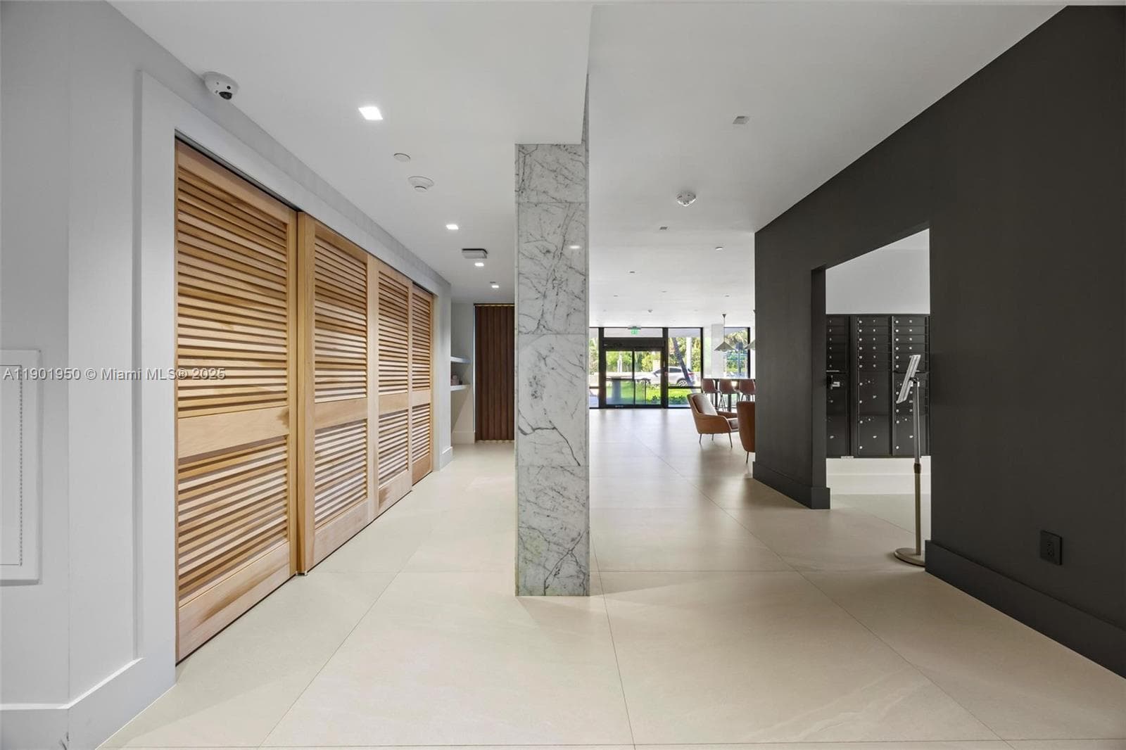 Lobby/mail area