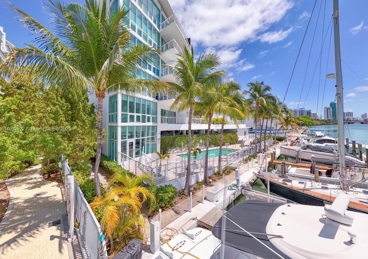REGATTA AT INDIAN CREEK · #209 in Miami Beach - Photo 41