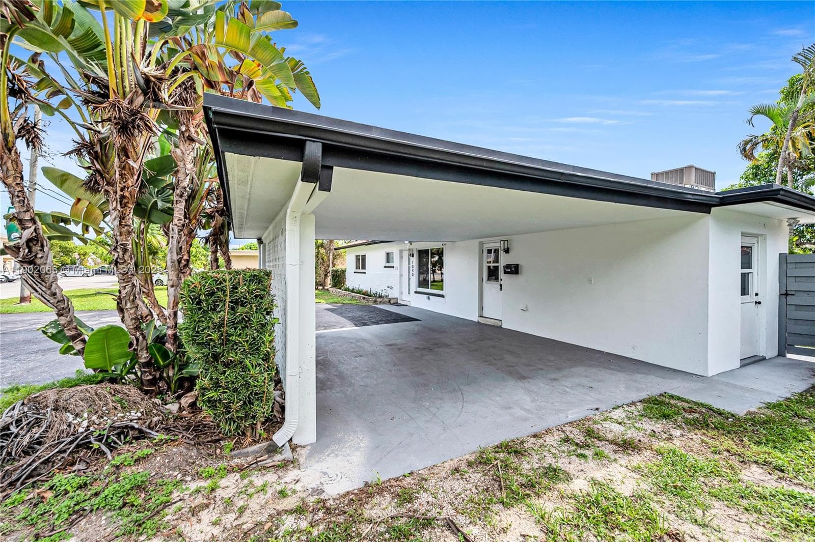 1040 NW 30th Ct photo 53