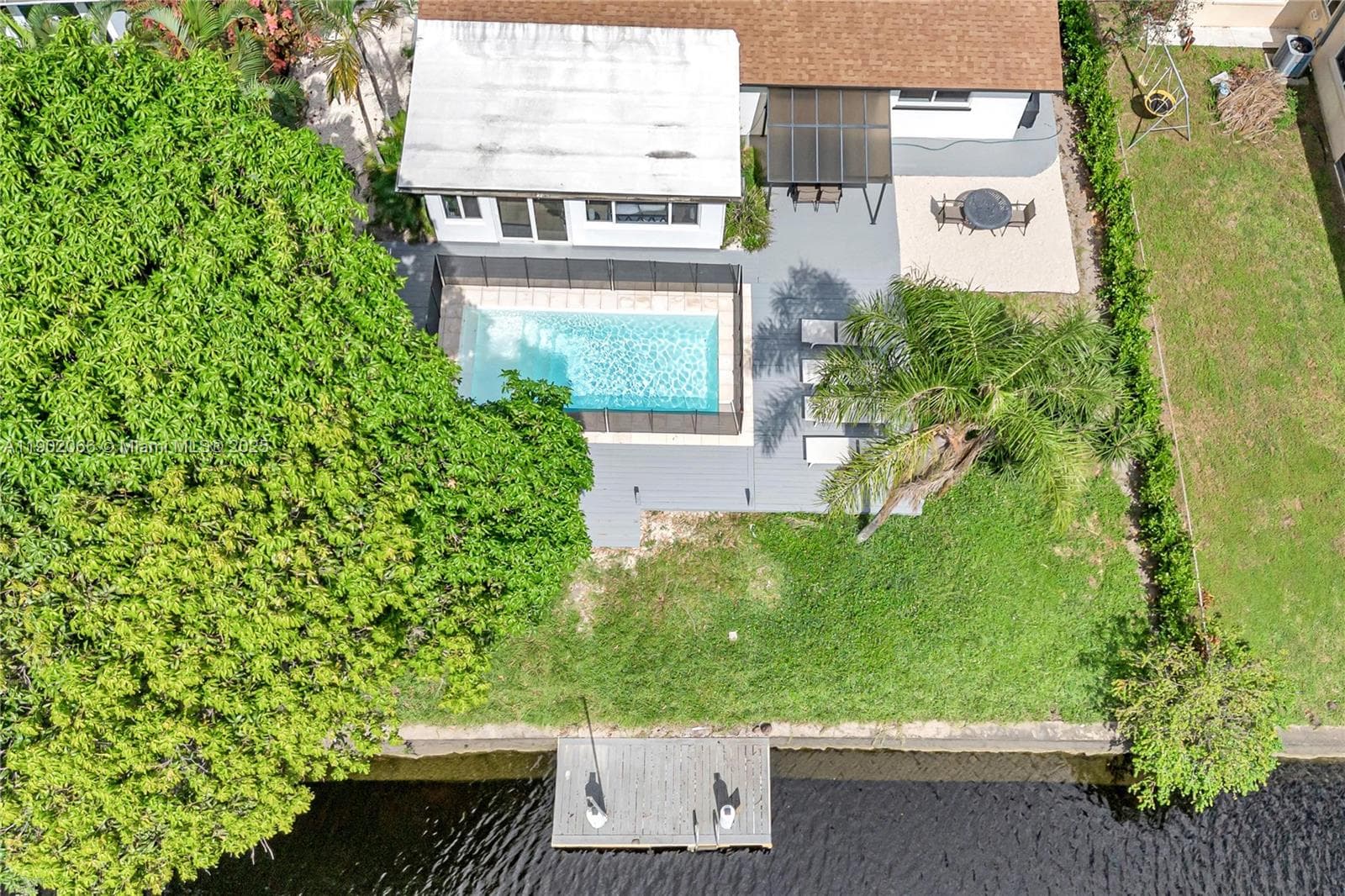 1040 NW 30th Ct photo 59