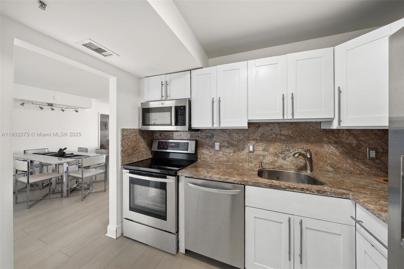 WATERVIEW CONDOMINIUM · #1232 in Aventura - Photo 25