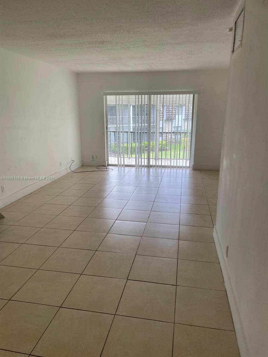 OAKLAND SHORES CONDOMINIU · #B204 in Oakland Park - Photo 6